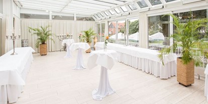 Hochzeit - Art der Location: Villa - Sehnde - Wintergarten als Empfang und Buffet - Parkhotel Bilm**** im Glück am Stadtrand Hannovers