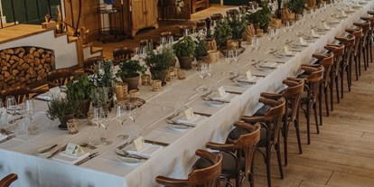 Hochzeit - Hochzeits-Stil: Fine-Art - Oberbayern - unser kleines traditionelles Gasthaus für Hochzeiten mit bis zu 60 Personen - Birkenheide Eventlocation