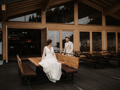 Hochzeit - Hochzeits-Stil: Urban Chic - Lumberjack Bio Bergrestaurant