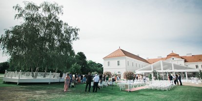 Hochzeit - Art der Location: Zeltverleih - Feiert eure Traumhochzeit im Art Hotel Kaštieľ Nahe Brasilava. - Art Hotel Kaštieľ