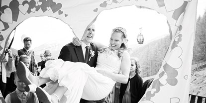Hochzeit - Hochzeits-Stil: Traditionell - Tirol - Hochzeitslocation in Sölden mit Übernachtung in den Bergen - Panorama Alm Sölden