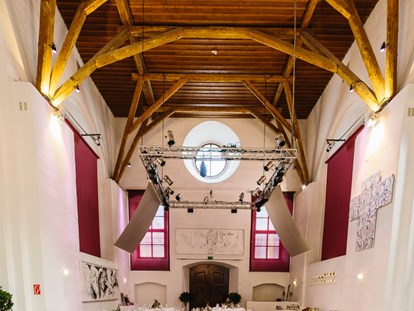 Hochzeit - Art der Location: Eventlocation - Ober-Grafendorf - Der Festsaal des Kloster UND in Krems.
Foto © martinhofmann.at - Kloster UND