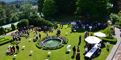 Hochzeit - Hochzeits-Stil: Traditionell - Graubünden - Schlosspark ideale Location für Fotoshootings, Apéro und Feiern - Event Schloss Reichenau