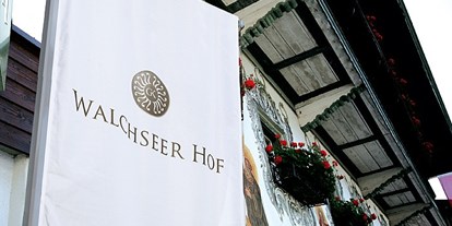 Hochzeit - Art der Location: Gasthaus - Wilder Kaiser - Fahne - Hotel Walchseer Hof - Hotel Walchseer Hof