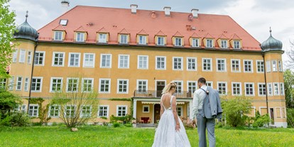 Hochzeit - Umgebung: im Park - Aichach (Landkreis Aichach-Friedberg) - Hotel - Schloss Blumenthal