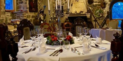 Hochzeit - Hochzeitsessen: Catering - Südtirol - Dinner Rittersaal - Schloss Wangen Bellermont