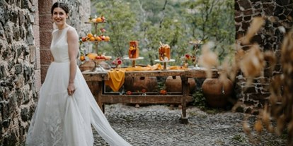 Hochzeit - Hochzeits-Stil: Rustic - Kaltern an der Weinstrasse - Sweet Table oder Sektempfang im Nordgarten. - Schloss Wangen Bellermont