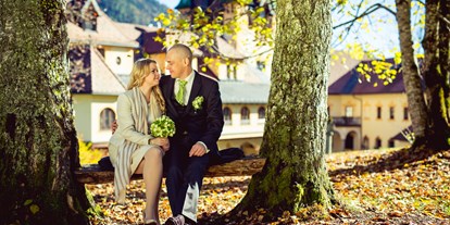 Hochzeit - Art der Location: Hotel - Romantischer Schlosspark - perfekt für Fotoshootings - Naturhotel Schloss Kassegg