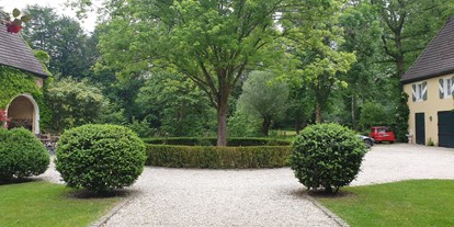 Hochzeit - Umgebung: im Park - Wuppertal - Wasserburg Haus Graven