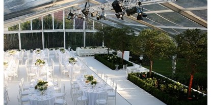 Hochzeit - Art der Location: Hotel - Fischbachau - Catering im Zelt  - ViCulinaris im Kolbergarten