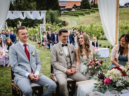 Hochzeit - Hochzeitsessen: 3-Gänge Hochzeitsmenü - Trauung im Wein & Lavendellabyrinth - Jöbstl Stammhaus 