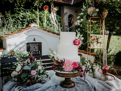 Hochzeit - Candybar: Saltybar - Österreich - Brunnen im Innenhof - Jöbstl Stammhaus 