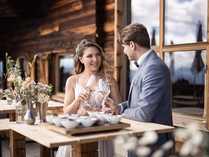 Hochzeit - Klimaanlage - felice_brautmoden

herveparisbridal

wilvorst 

lshoestories_official - Restaurant La Finestra Plose