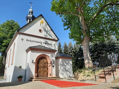 Hochzeit - externes Catering - Hochzeitskapelle Callenberg mit Renaissance-Portal - Hochzeitskapelle Callenberg (Privatkapelle)