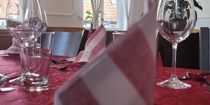 Hochzeit - Hochzeits-Stil: Vintage - Linsengericht - Der Schwanen-Saal - Zum neuen Schwan 