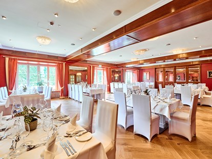 Hochzeit - Preisniveau: hochpreisig - Roter Salon - IMLAUER Hotel Schloss Pichlarn