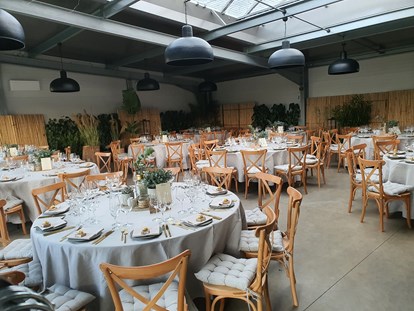 Hochzeit - Hochzeits-Stil: Industrial - Elliots Cafe's Gartenhaus 
