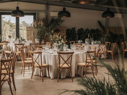 Hochzeit - Elliots Cafe's Gartenhaus 