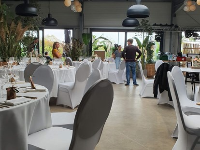 Hochzeit - Hochzeits-Stil: Industrial - Elliots Cafe's Gartenhaus 