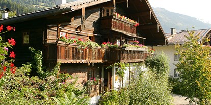 Hochzeit - Art der Location: Gasthaus - Niedernsill - Das Schwaigerlehen Berngarten ist ein Original Pinzgauer Bauernhaus aus 15. Jahrhundert. - Schwaigerlehen