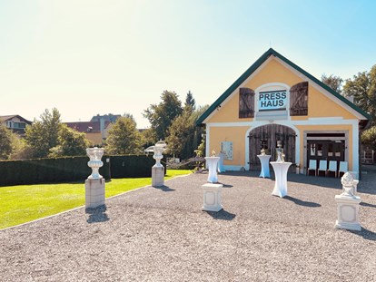 Hochzeit - Frühlingshochzeit - Presshaus Aschach Hochzeits & Party Location