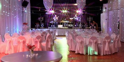 Hochzeit - Geeignet für: Firmenweihnachtsfeier - Frankfurt am Main - Der große Saal mit der Bühne! - Tanzschule Pelzer