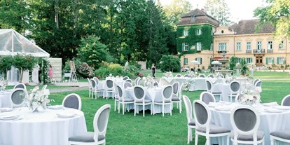 Hochzeit - Art der Location: Villa - Park und Zeltplatz für die Feier - Palais Kneissl