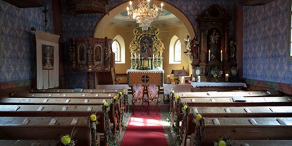 Hochzeit - Sommerhochzeit - St. Georgen am Längsee - Kirche Hl. Dreifaltigkeit 
(c)Foto Helga Rader - Jägerwirt Dreifaltigkeit