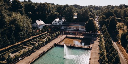 Hochzeit - Art der Location: Hotel - Pirmasens - Drohnenaufnahme Gelände - Romantikhotel Landschloss Fasanerie