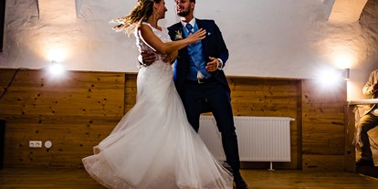 Hochzeit - Trauung im Freien - Mittelkärnten - Foto www.robvenga.com - Rambschisslhof