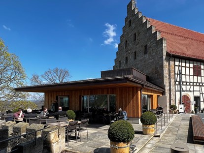 Hochzeit - Art der Location: im Freien - Hildburghausen - Panorama-Terrasse im Burghof - VESTE HELDBURG 