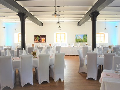 Hochzeit - nächstes Hotel - Bayern - Der Festsaal vom Stanglbräu bei Regensburg bietet Platz für bis zu 120 Hochzeitsgäste. - Stanglbräu