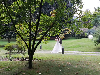 Hochzeit - Umgebung: im Park - Villa Sofia Italy