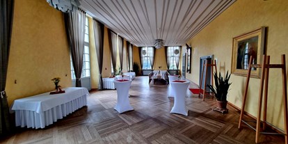 Hochzeit - Umgebung: in einer Stadt - Franken - Restaurant - Orangerie Ansbach