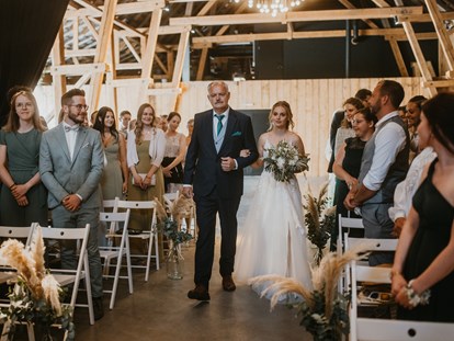 Hochzeit - Hochzeits-Stil: Rustic - Ottenschlag im Mühlkreis - Eine Trauung in Hochzeitsstadl des Oberbauergut. - Oberbauergut