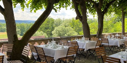 Hochzeit - Umgebung: in Weingärten - Schloß Neudrossenfeld