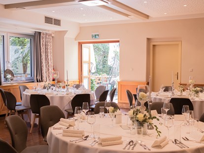 Hochzeit - Hochzeitsessen: Catering - Der Festsaal des Gasthaus Schmidt bietet Platz für bis zu 130 Hochzeitsgäste. - Gasthaus Schmidt