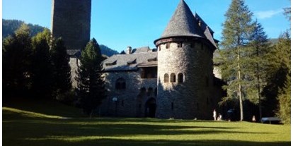 Hochzeit - Standesamt - Lungau - Burg Finstergrün liegt inmitten der wunderschönen Lungauer Bergwelt und bietet viel Freiraum für Ihre Ideen! - Burg Finstergrün