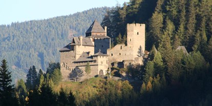 Hochzeit - Art der Location: Burg - Für Ihren Festtag gehört Ihnen die ganze Burganlage! - Burg Finstergrün