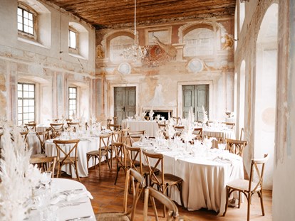 Hochzeit - Art der Location: ausgefallene Location - Bezirk Mistelbach - Festsaal
©Liebesnest Fotografie - Schloss Haggenberg