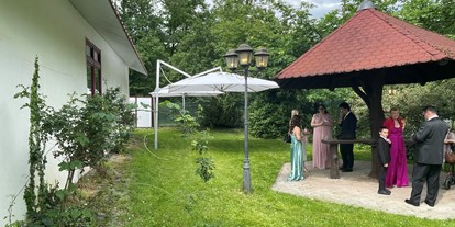 Hochzeit - Candybar: Donutwall - Mannheim - Außenbereich der "Kutscher Remise" - Jägerhof Biblis