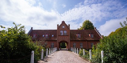 Hochzeit - Art der Location: Scheune - Schleswig-Holstein - Torhaus - Gut Petersdorf
