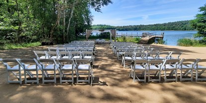 Hochzeit - Art der Location: Strand - Standesamtliche und Freie Trauungen am hoteleigenen Strand - Van der Valk Naturresort Drewitz