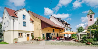Hochzeit - Preisniveau: moderat - Münsingen (Reutlingen) - Sonnenterrasse mit Backhaus und Appartementhaus - Köhlers Krone