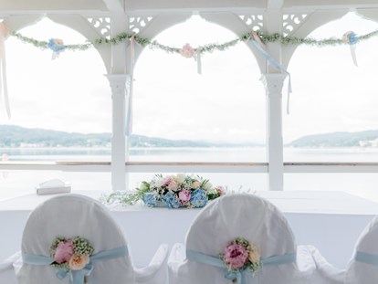 Hochzeit - Trauung im Freien - Liebenfels - Balkon über den See für standesamtliche Trauung  - Werzers Hotel Resort Pörtschach