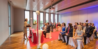 Hochzeit - Personenanzahl - Ludwigsburg - Trauung im Veranstaltungsraum - DAS K - Kultur- und Kongresszentrum