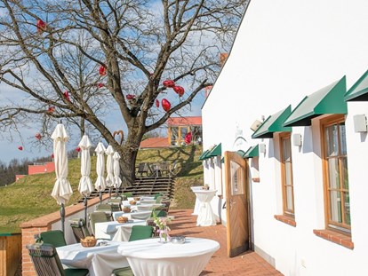 Hochzeit - Art der Location: Hotel - Weingartenrestaurant - Terrasse - Das Eisenberg