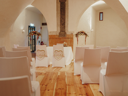 Hochzeit - Hochzeits-Stil: Fine-Art - Burgau (Burgau) - Hotel und Konferenz-Zentrum Burg Schlaining