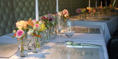 Hochzeit - Landskron - Hochzeitstafel im 3-Hauben gekrönten "Das kleine Restaurant" - Hotel Warmbaderhof *****