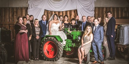 Hochzeit - Garten - Stuhlfelden - Traktorscheune - Hochzeitsinsel